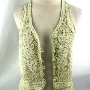 Millau cream Button Down Crochet floral M